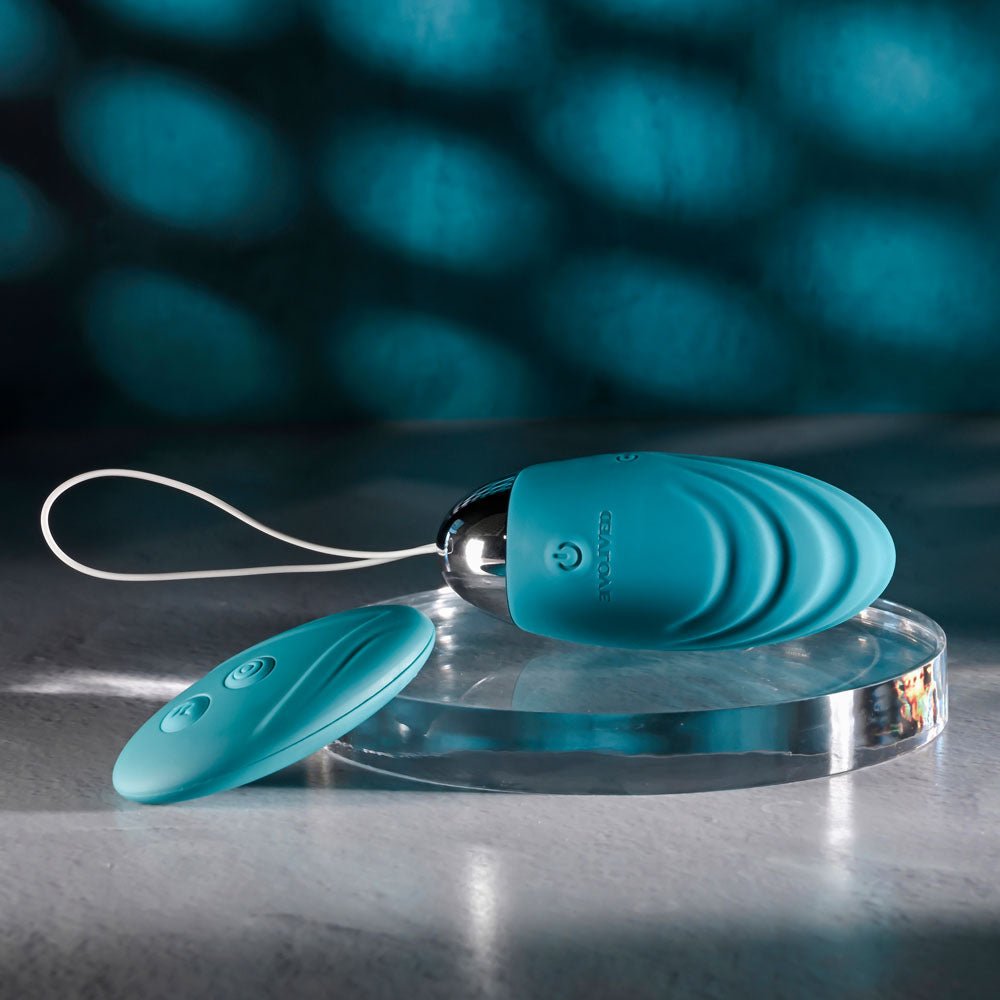 Evolved OVAL OFFICE - Green 8.5 cm USB Rechargeable Wireless Egg with Remote Control - Silk and Sin