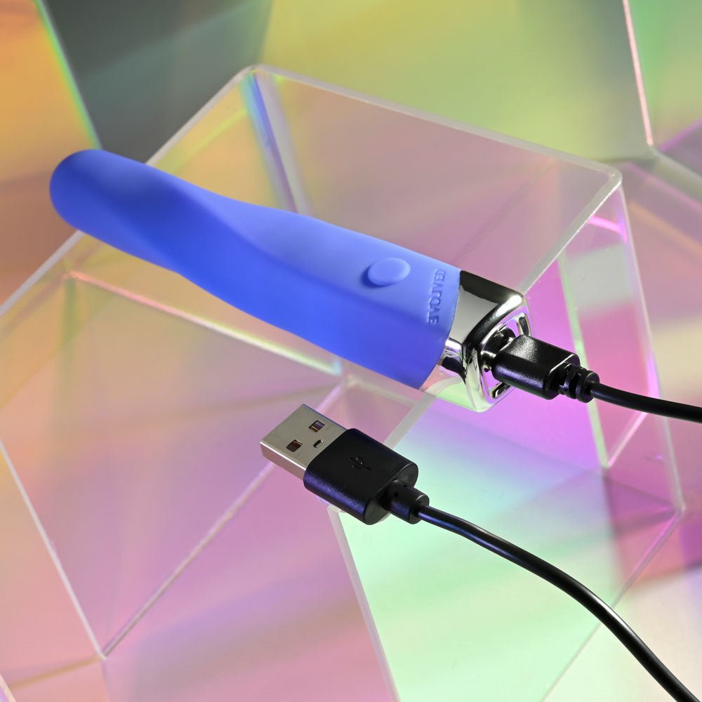 Evolved TWISTED TEMPTATION - Blue 12 cm USB Rechargeable Bullet - Silk and Sin