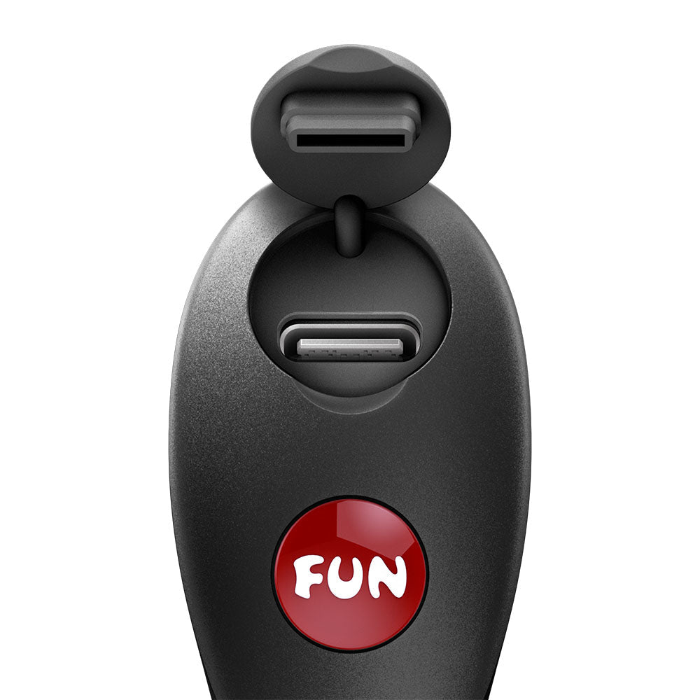 Fun Factory BE-ONE Black - Black USB-C Rechargeable Finger Stimulator - Silk and Sin