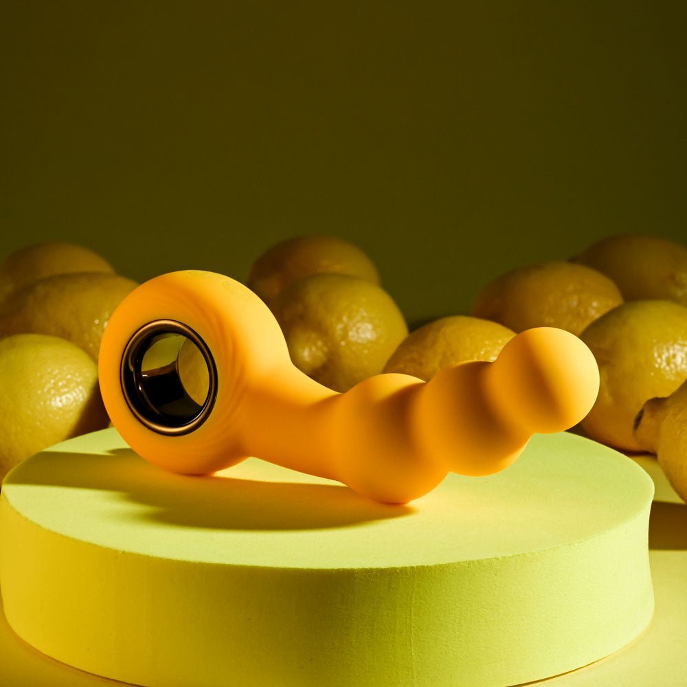 Gender X BUMBLE - Yellow 14.9 cm USB Rechargeable Butt Plug - Silk and Sin
