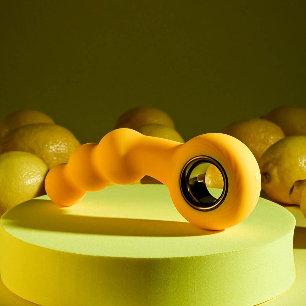 Gender X BUMBLE - Yellow 14.9 cm USB Rechargeable Butt Plug - Silk and Sin