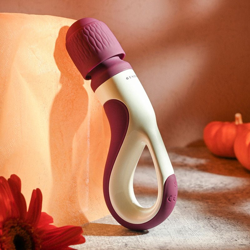 Gender X HANDLE IT - Purple/White USB Rechargeable Massager Wand - Silk and Sin