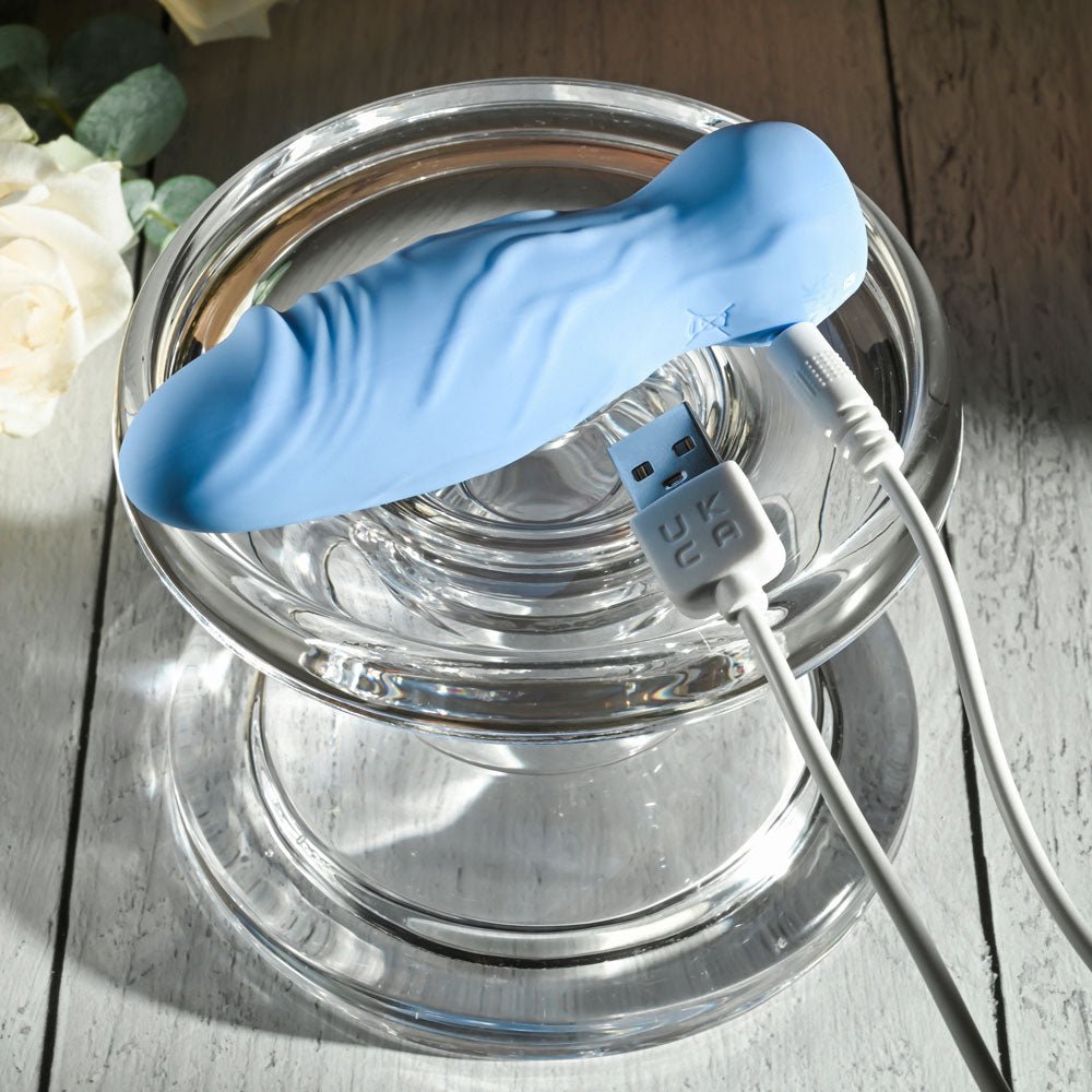 Gender X LIL BUDDY - Light Blue 10.1 cm USB Rechargeable Mini Vibrator - Silk and Sin