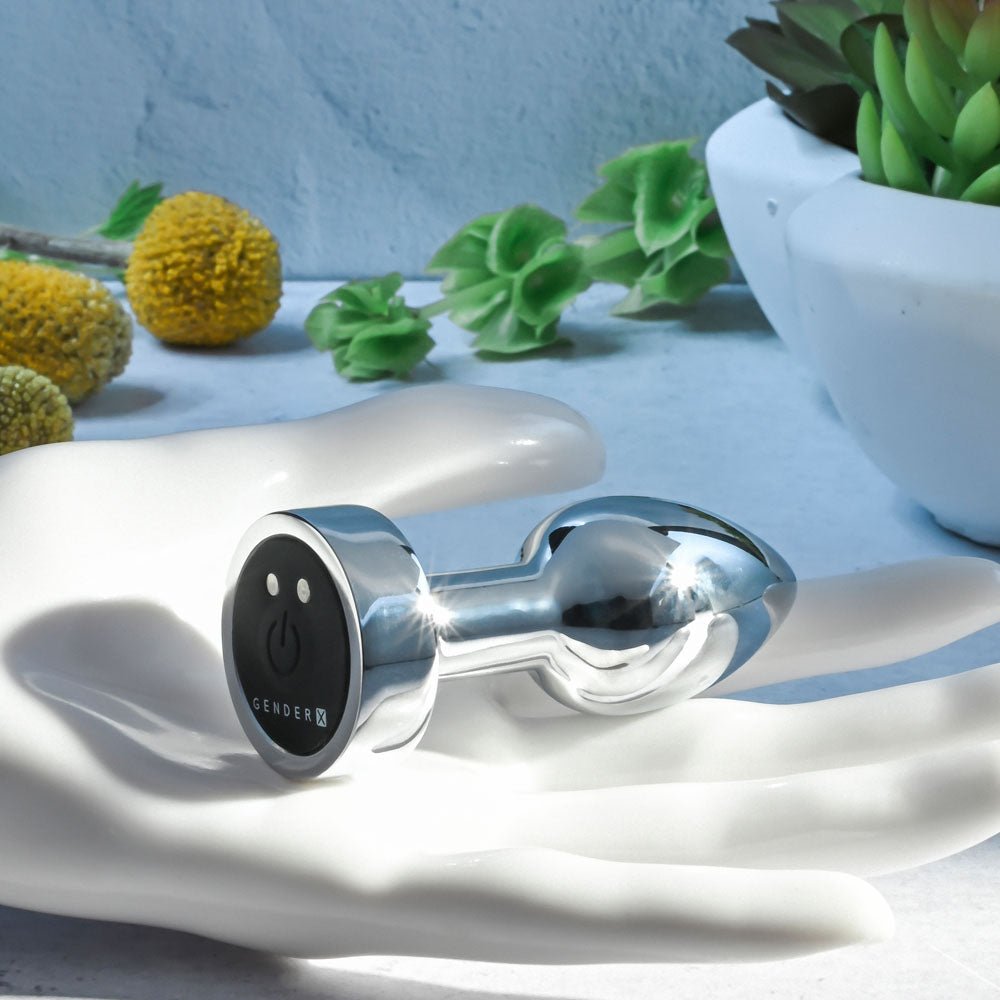 Gender X ROCKIN METAL PLUG MINI - Chrome 7.8 cm USB Rechargeable Vibrating Mini Butt Plug - Silk and Sin