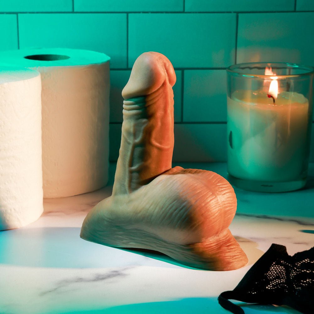 Gender X STAND TO PEE - Dark - Brown Realistic Stand-To-Pee Funnel - Silk and Sin