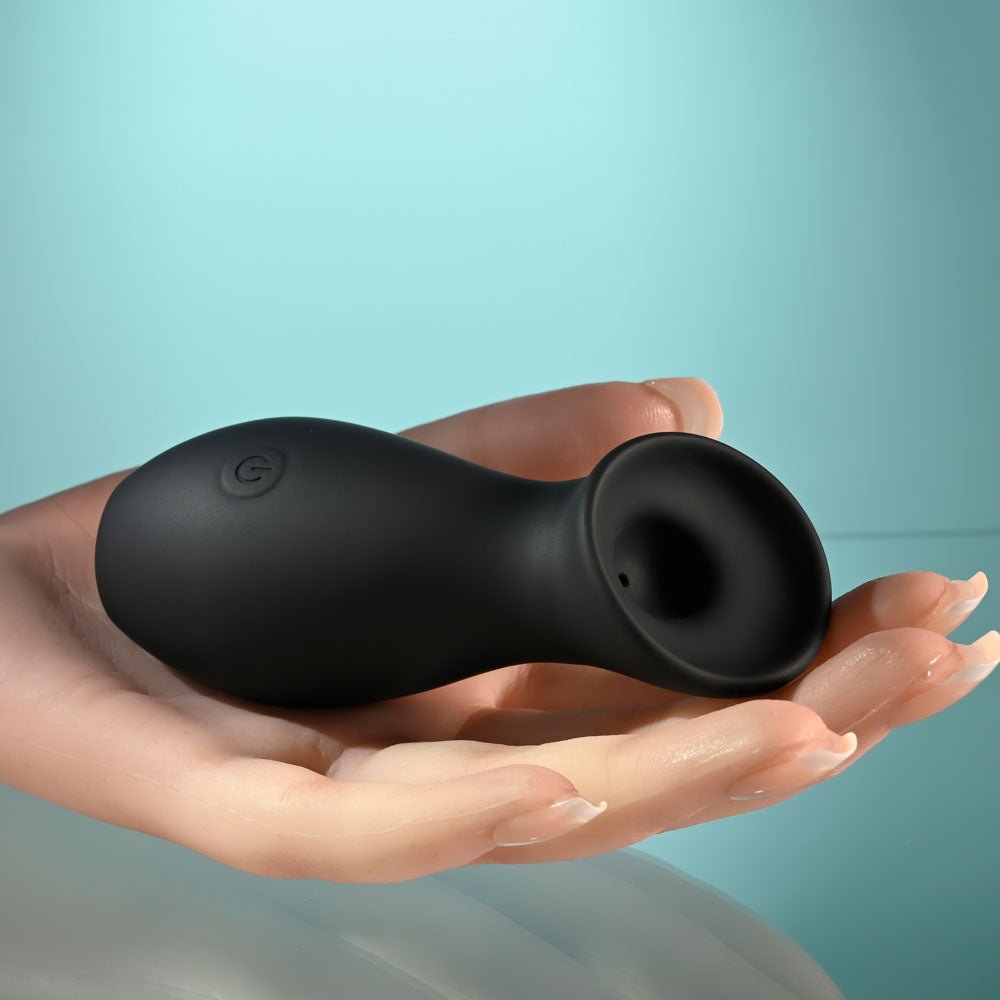 Playboy Pleasure THE JET SET - SUCKER - Black 10.3 cm Sucking Stimulator with Rechargeable Charging Case - silkandsin