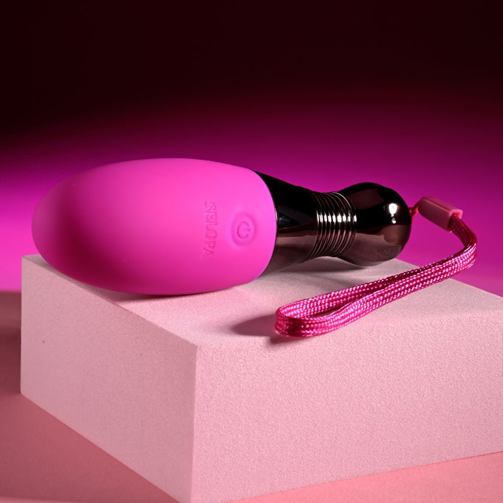 Selopa COMPANION - Pink 11.9 cm USB Rechargeable Vibrating Egg - silkandsin