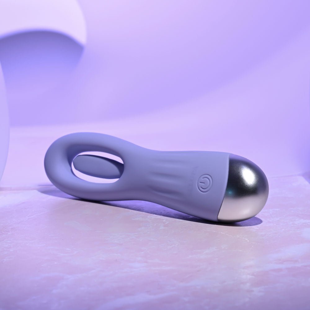Selopa IN A FLAP - Purple 15 cm USB Rechargeable Flicking Stimulator - silkandsin