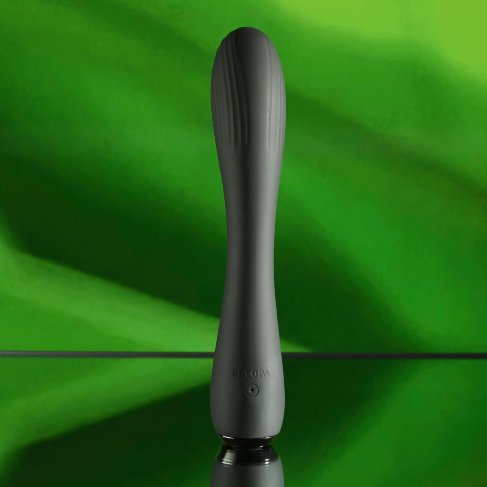 Selopa MIDNIGHT MAGIC - Black 20.2 cm USB Rechargeable Vibrator - silkandsin