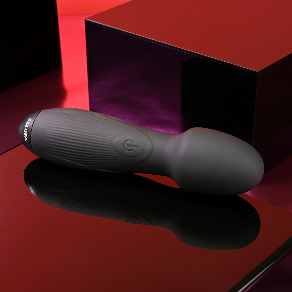 Selopa POWER TRIP - Black 18.8 cm USB Rechargeable Massage Wand - silkandsin