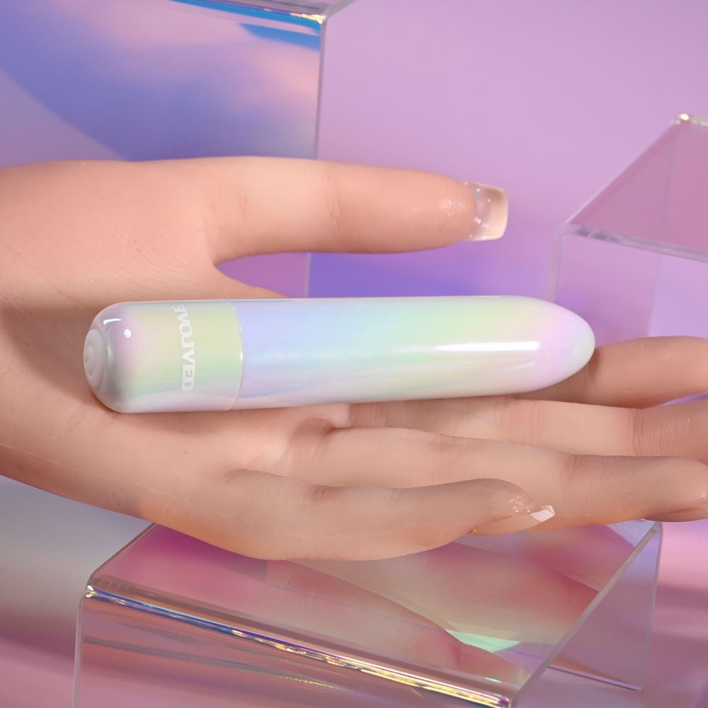 Evolved EASY DOES IT - Pearlescent White 10 cm USB Rechargeable Bullet - Silk and Sin