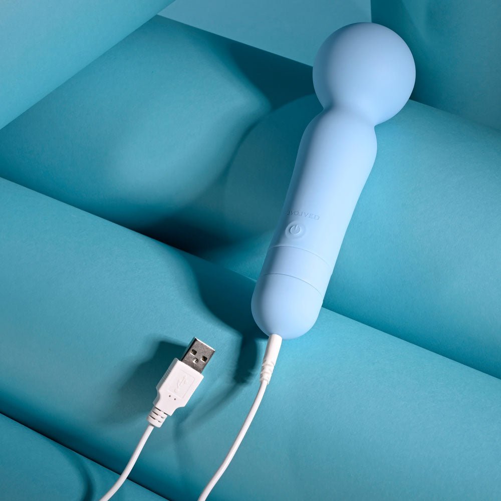 Evolved IRIS - Blue 18.3 cm USB Rechargeable Massage Wand - Silk and Sin