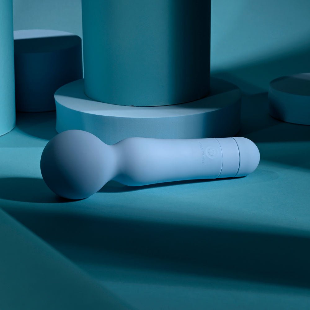 Evolved IRIS - Blue 18.3 cm USB Rechargeable Massage Wand - Silk and Sin