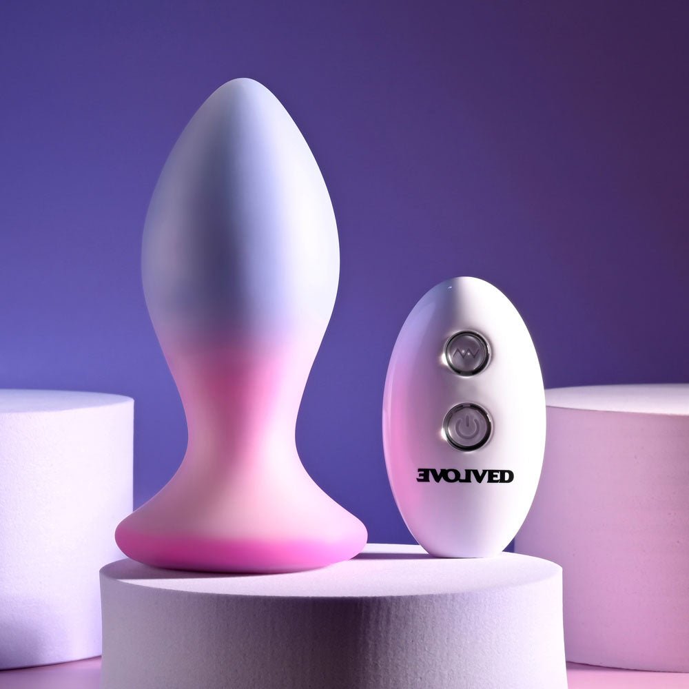 Evolved PARADISE PLUG - Pink/Purple 10.5 cm USB Rechargeable Vibrating Butt Plug with Wireless Remote - Silk and Sin