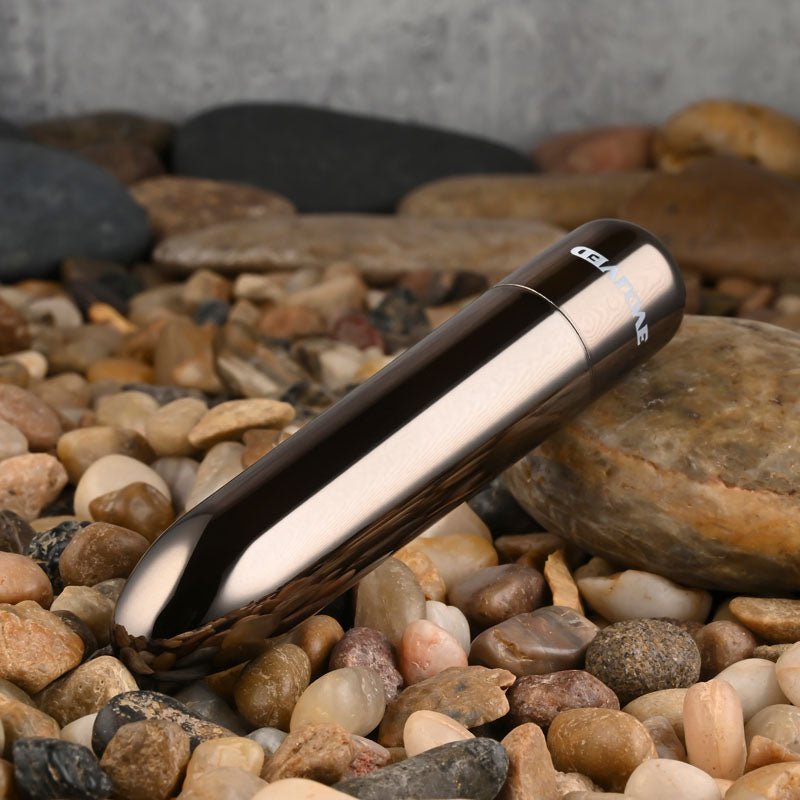 Evolved REAL SIMPLE - Black Chrome 10 cm USB Rechargeable Bullet - Silk and Sin