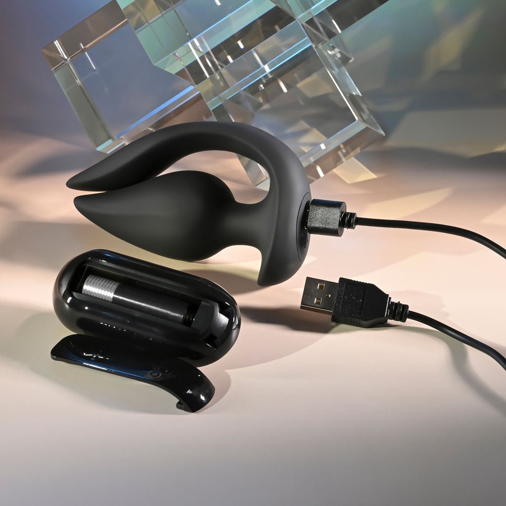Evolved THE GENIE - Black 11.2 cm USB Rechargeable Vibrating Plug with Wireless Remote - Silk and Sin