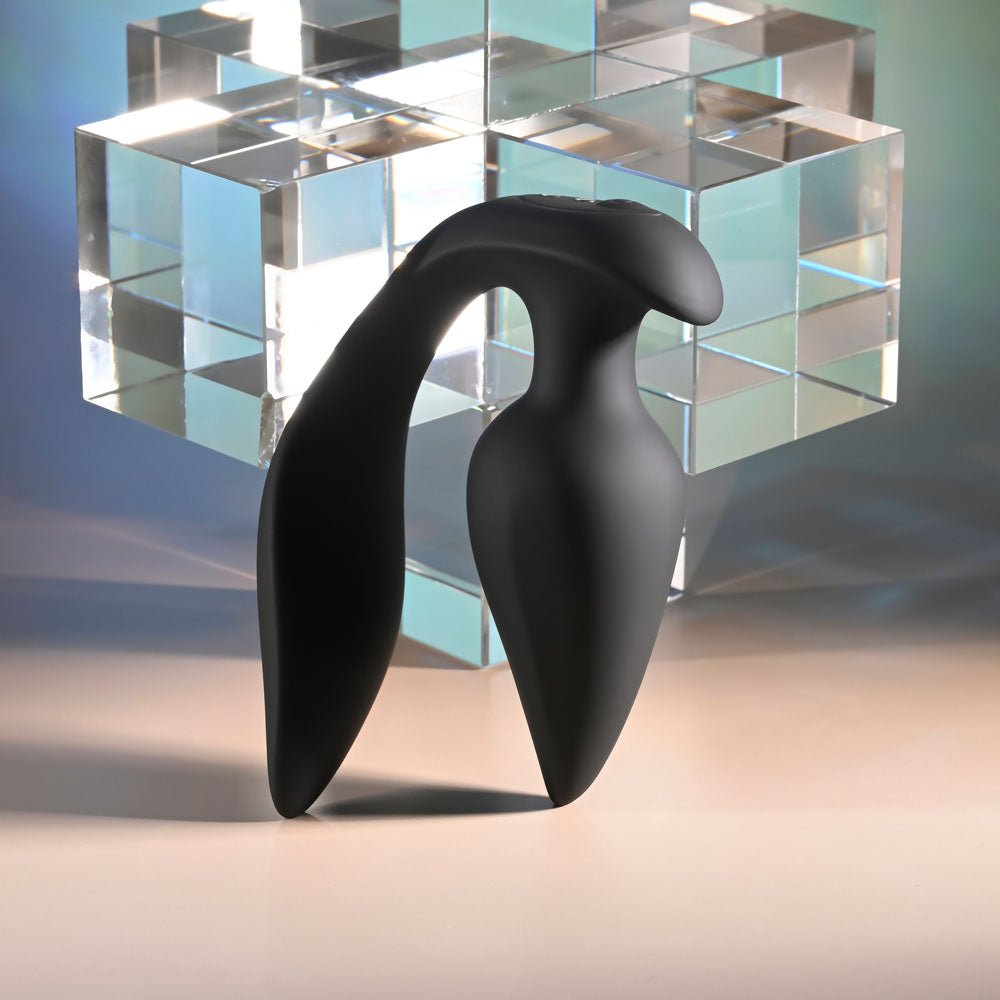 Evolved THE GENIE - Black 11.2 cm USB Rechargeable Vibrating Plug with Wireless Remote - Silk and Sin