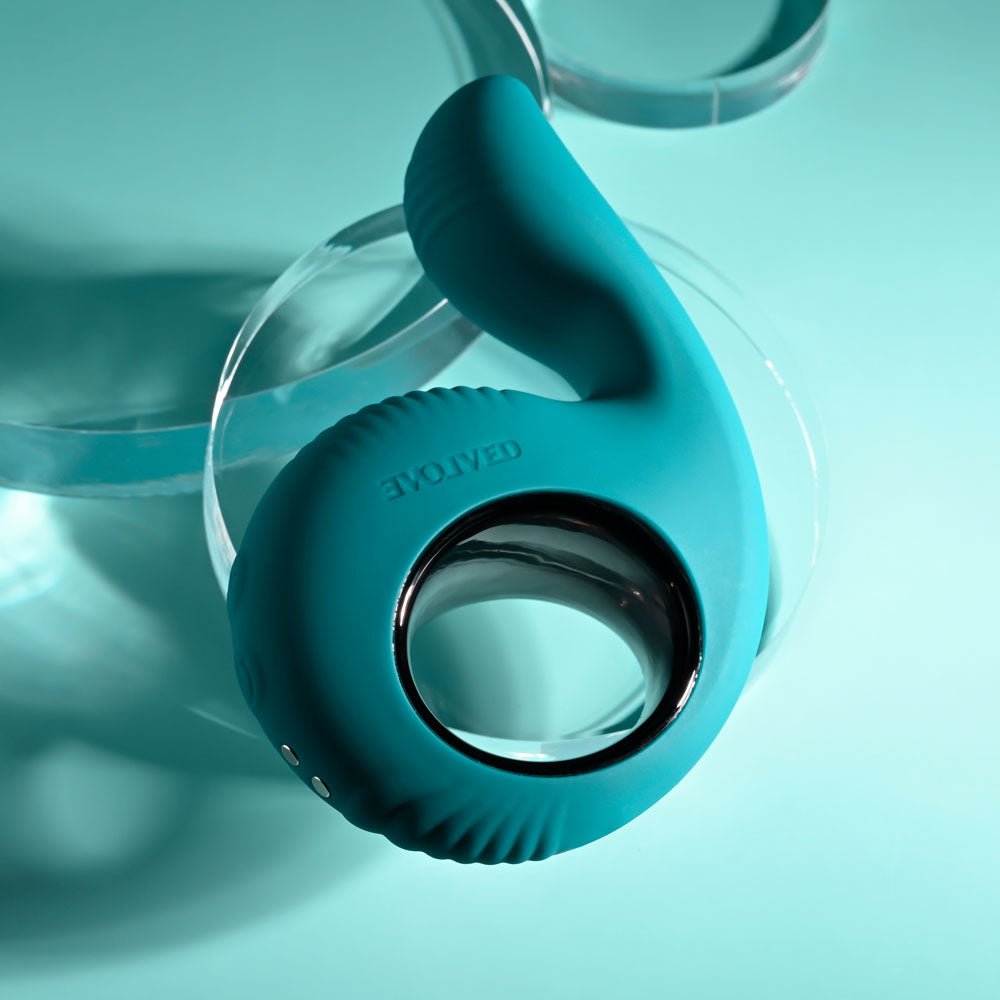 Evolved THUMBS UP - Green USB Rechargeable Stimulator - Silk and Sin