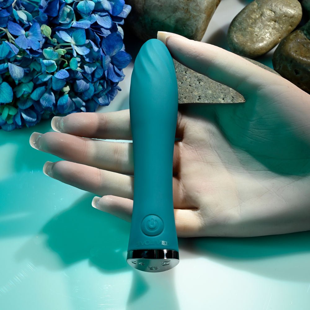 Evolved ULTRA WAVE - Blue 13 cm USB Rechargeable Mini Vibrator - Silk and Sin