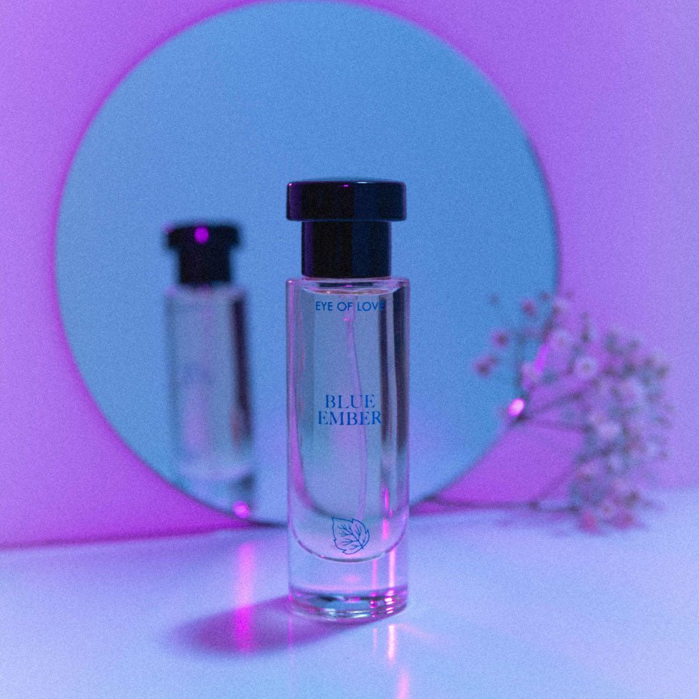 Eye Of Love Love In Bloom Blue Ember Pheromone Cologne - 30ml - Citrus & Cedar Scented Pheromone Cologne for Men to attract Women - 30 ml Spray - Silk and Sin