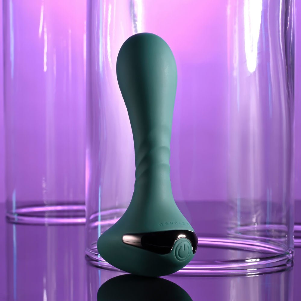 Gender X GOES ANYWHERE - Green 12.4 cm USB Rechargeable Vibrator - Silk and Sin
