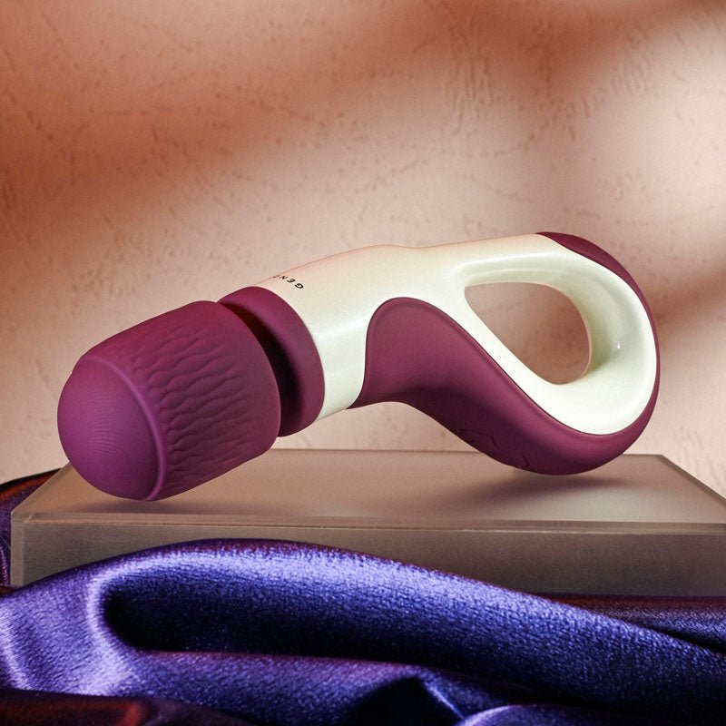 Gender X HANDLE IT - Purple/White USB Rechargeable Massager Wand - Silk and Sin