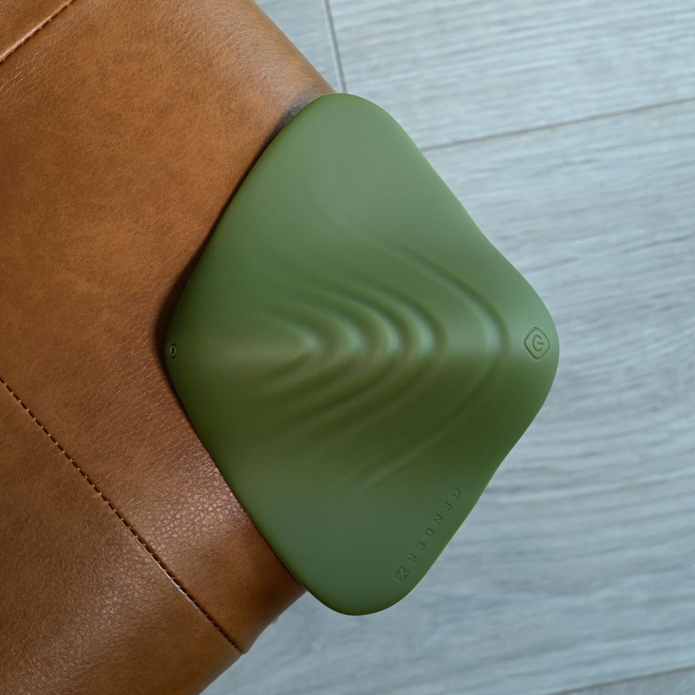 Gender X PLEASURE PAD - Green USB Rechargeable Grinding Pad - Silk and Sin