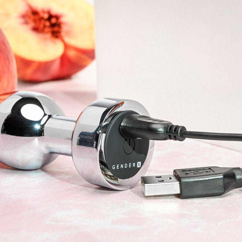 Gender X ROCKIN' METAL PLUG - Metallic 9.3 cm USB Rechargeable Butt Plug - Silk and Sin