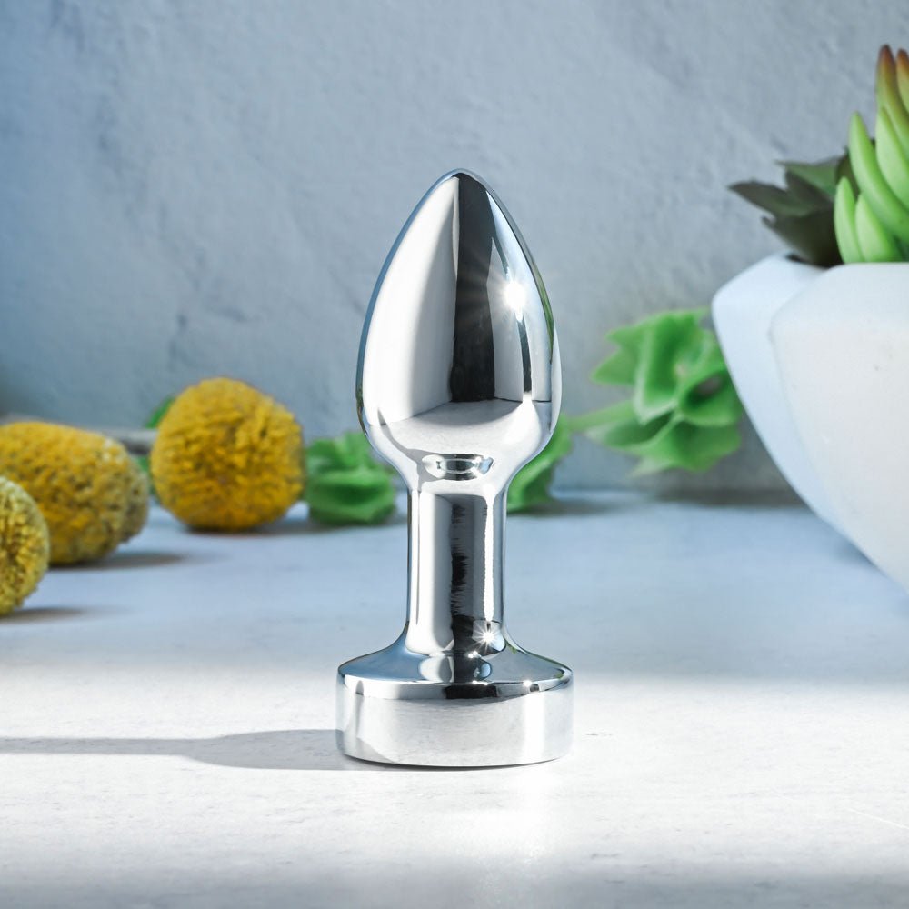 Gender X ROCKIN METAL PLUG MINI - Chrome 7.8 cm USB Rechargeable Vibrating Mini Butt Plug - Silk and Sin