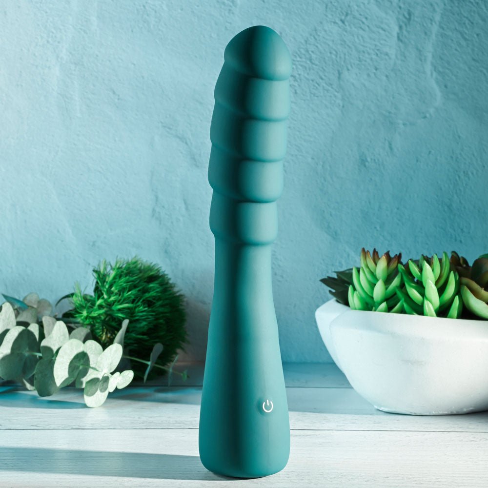 Gender X SCORPION - Green 21.2 cm USB Rechargeable Vibrator - Silk and Sin