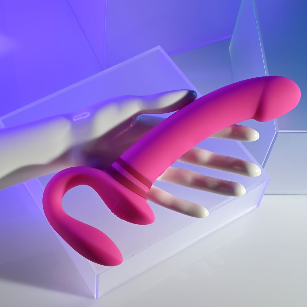 Gender X SHARING IS CARING - Pink 21.9 cm USB Rechargeable Strapless Strap-On - Silk and Sin