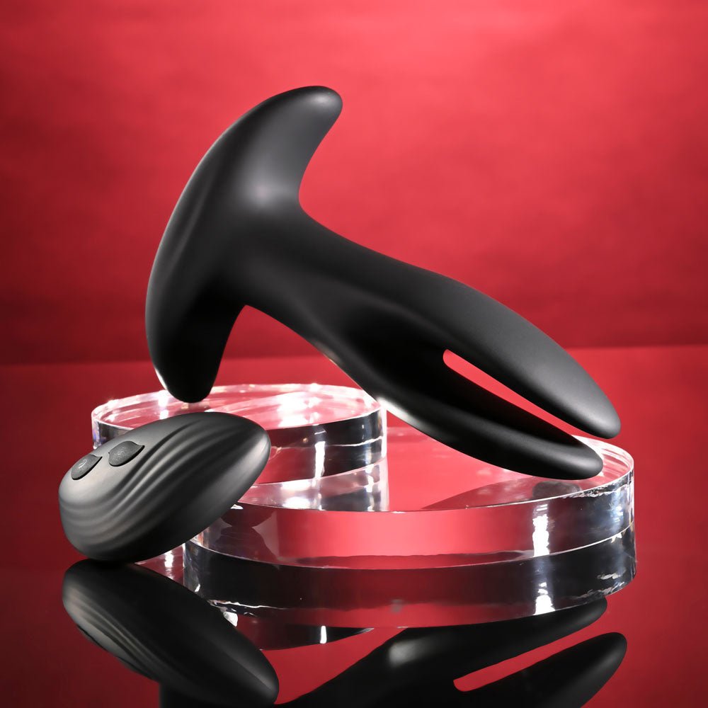 Gender X SPREAD THE LOVE - Black USB Rechargeable Stretching Anal Plug with Wireless Remote - Silk and Sin