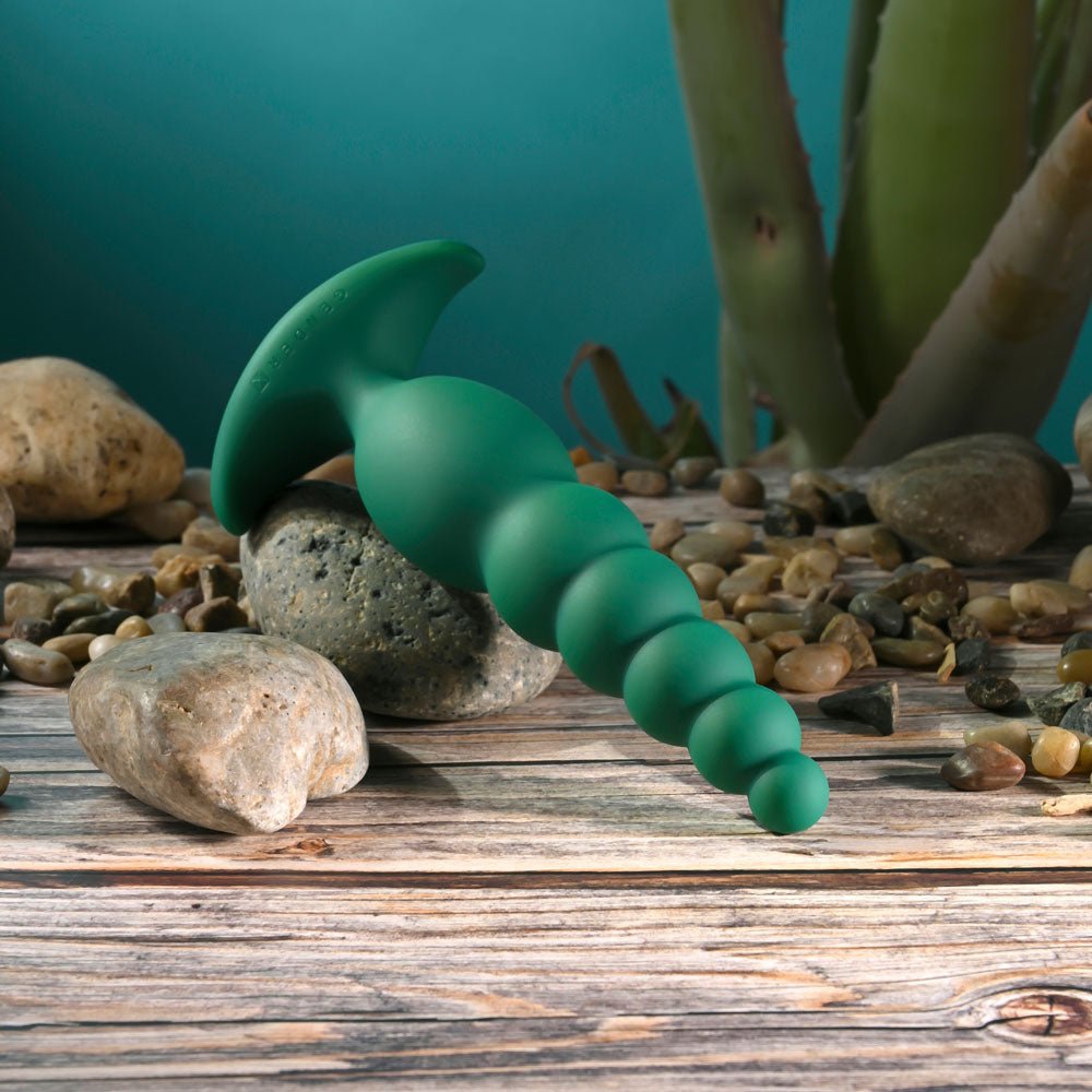 Gender X THE RATTLER - Green 17 cm USB Rechargeable Vibrating and Twirling Anal Plug - Silk and Sin