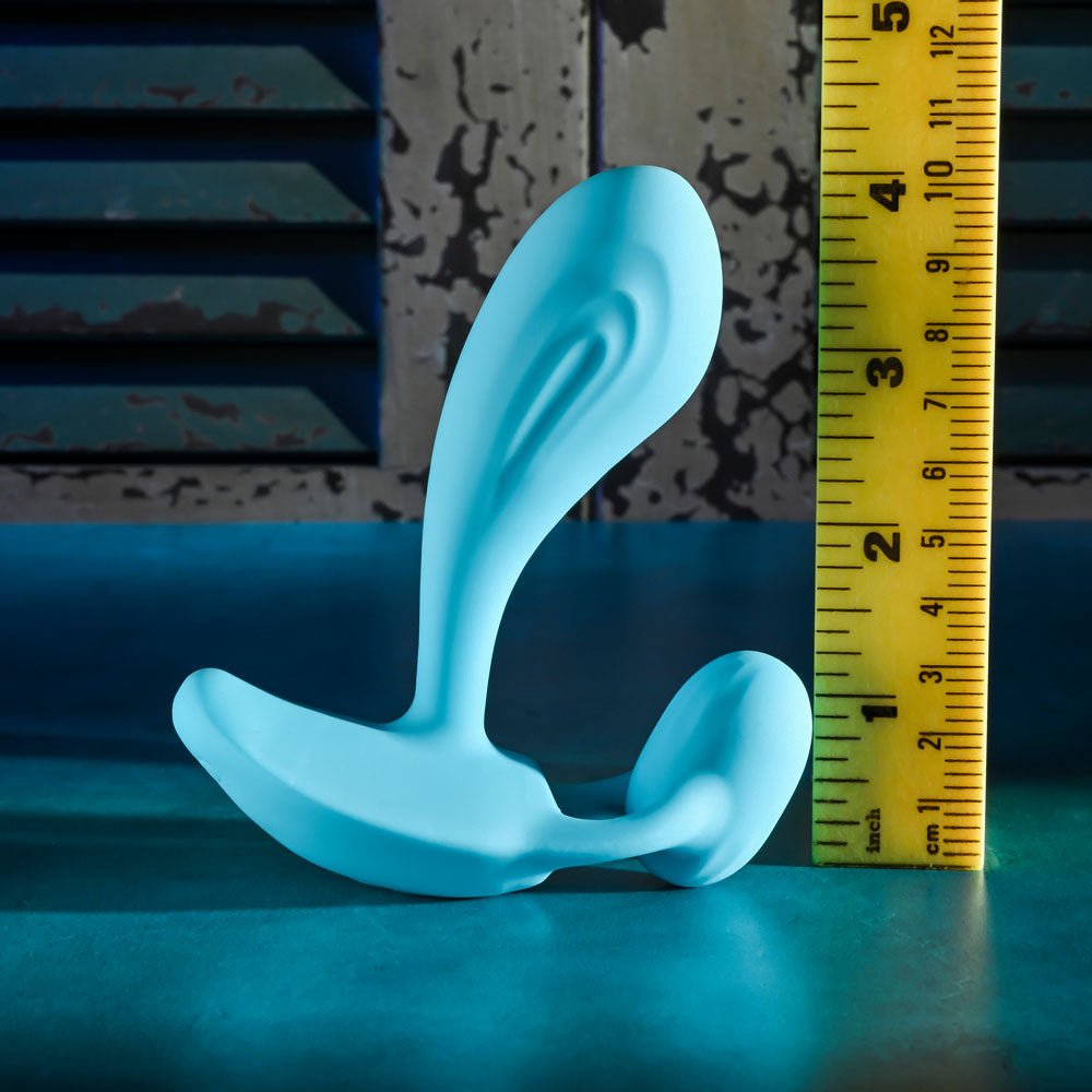Gender X WEAR ME OUT - Blue 11.1 cm USB Rechargeable Wearable Vibrator with Wireless Remote - Silk and Sin