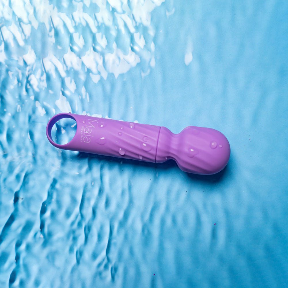 Maia DOLLY - Purple - Purple 12.7 cm USB Rechargeable Massage Wand - Silk and Sin