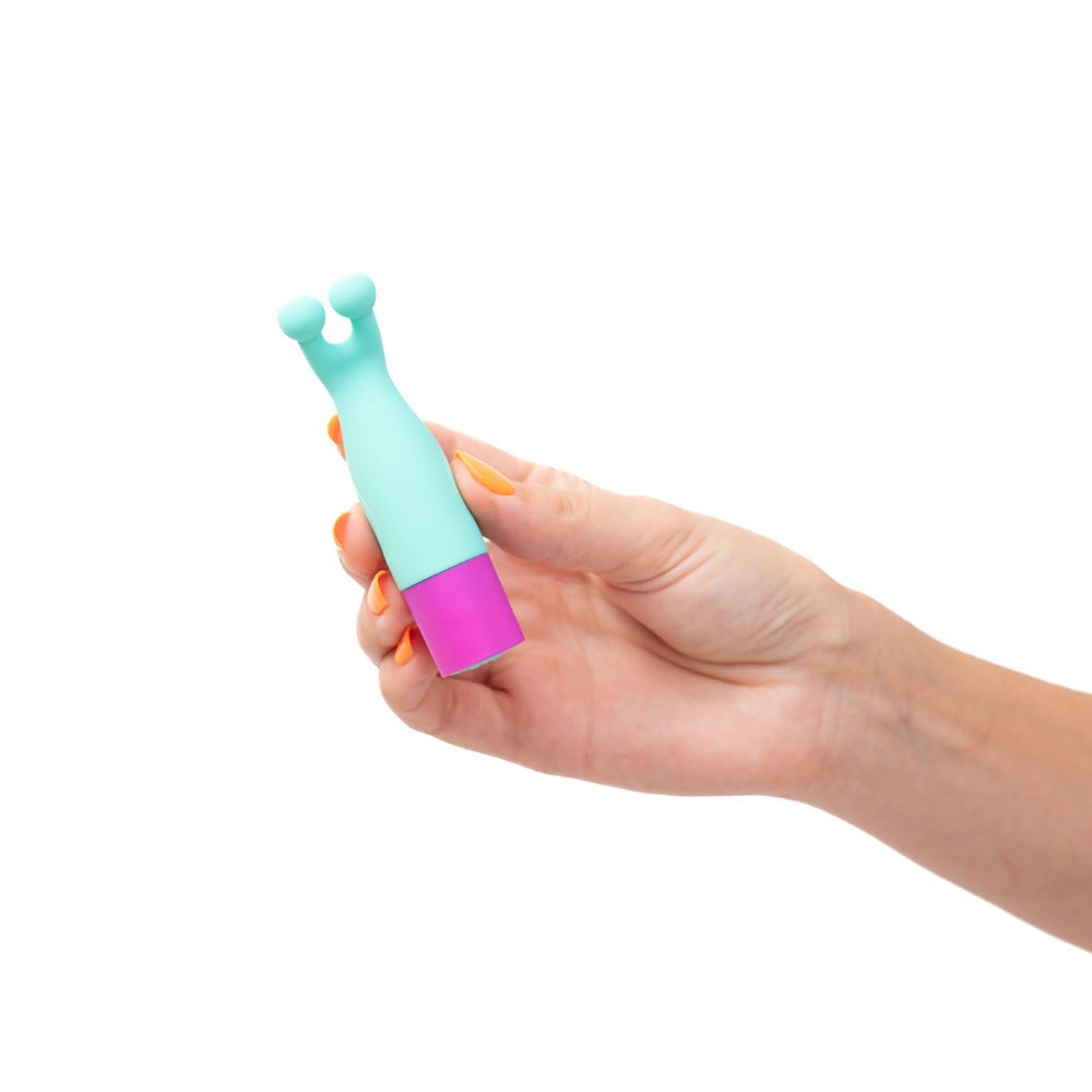 Maia MACI - Light Blue 8.9 cm USB Rechargeable Bullet - Silk and Sin