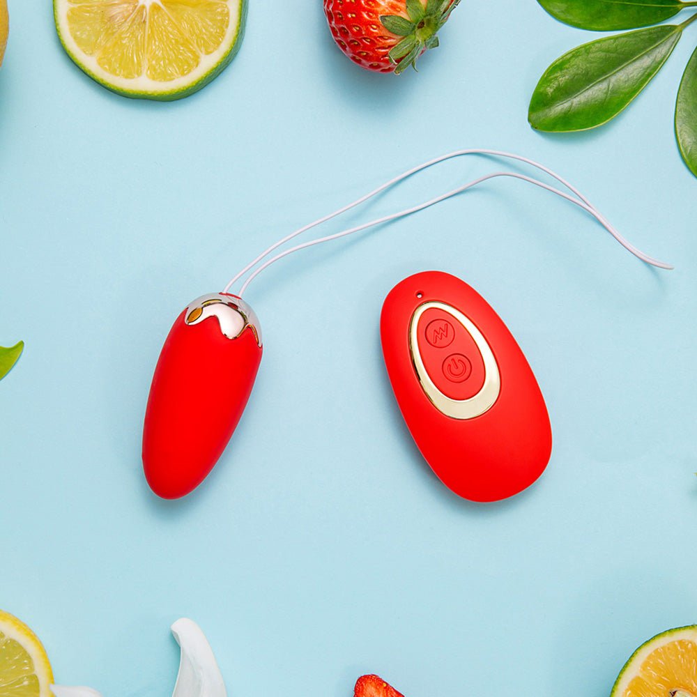Maia SHORTCAKE - Red USB Rechargeable Vibrating Egg with Wireless Remote - Silk and Sin