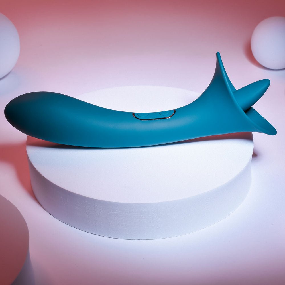 Playboy Pleasure TRUE INDULGENCE - Teal 21.3 cm USB Rechargeable Vibrator with Flicking Tip - silkandsin