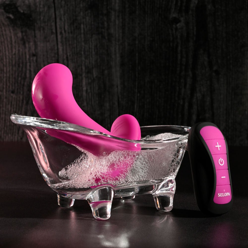 Selopa HOOKING UP - Pink 9.5 cm USB Rechargeable Vibrator with Wireless Remote - silkandsin