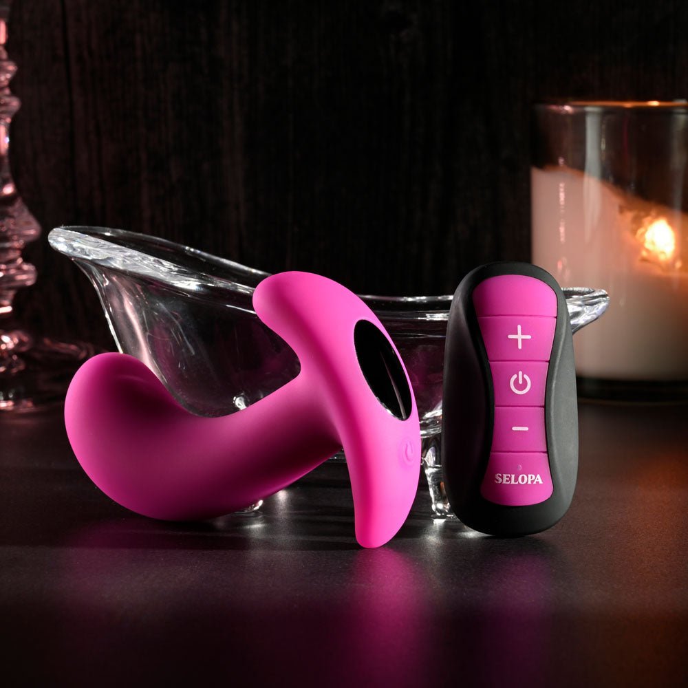 Selopa HOOKING UP - Pink 9.5 cm USB Rechargeable Vibrator with Wireless Remote - silkandsin