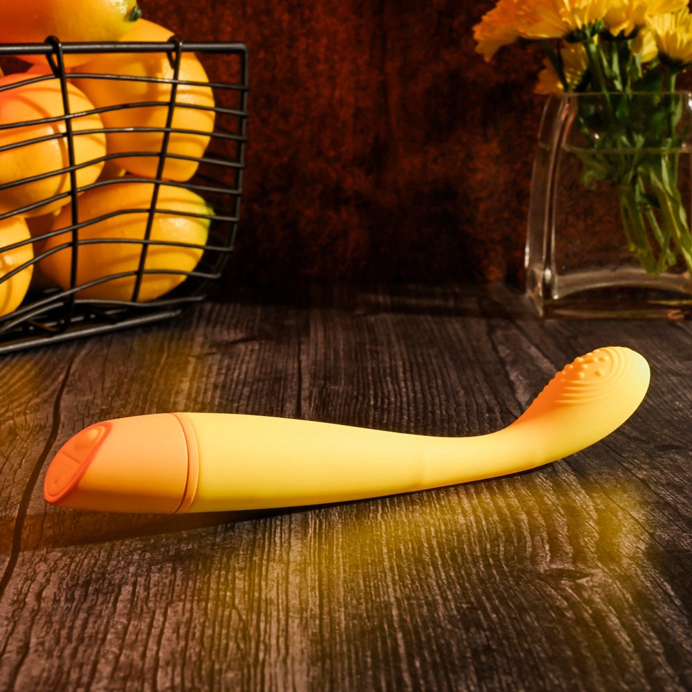 Selopa LEMON SQUEEZE - Yellow 18.4 cm USB Rechargeable Vibrator - silkandsin
