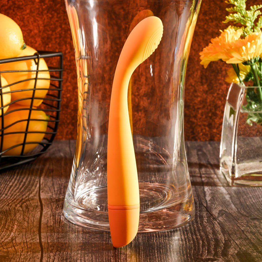Selopa LEMON SQUEEZE - Yellow 18.4 cm USB Rechargeable Vibrator - silkandsin