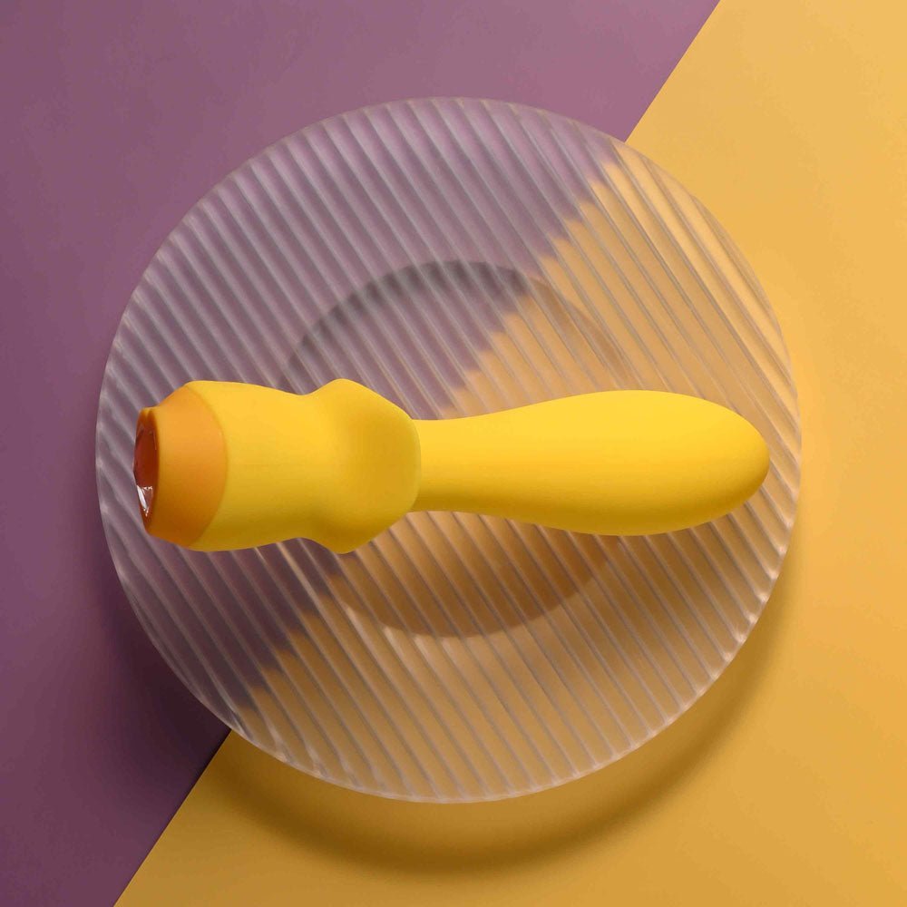 Selopa MELLOW YELLOW - Yellow 13.5 cm USB Rechargeable Vibrating Anal Plug - silkandsin