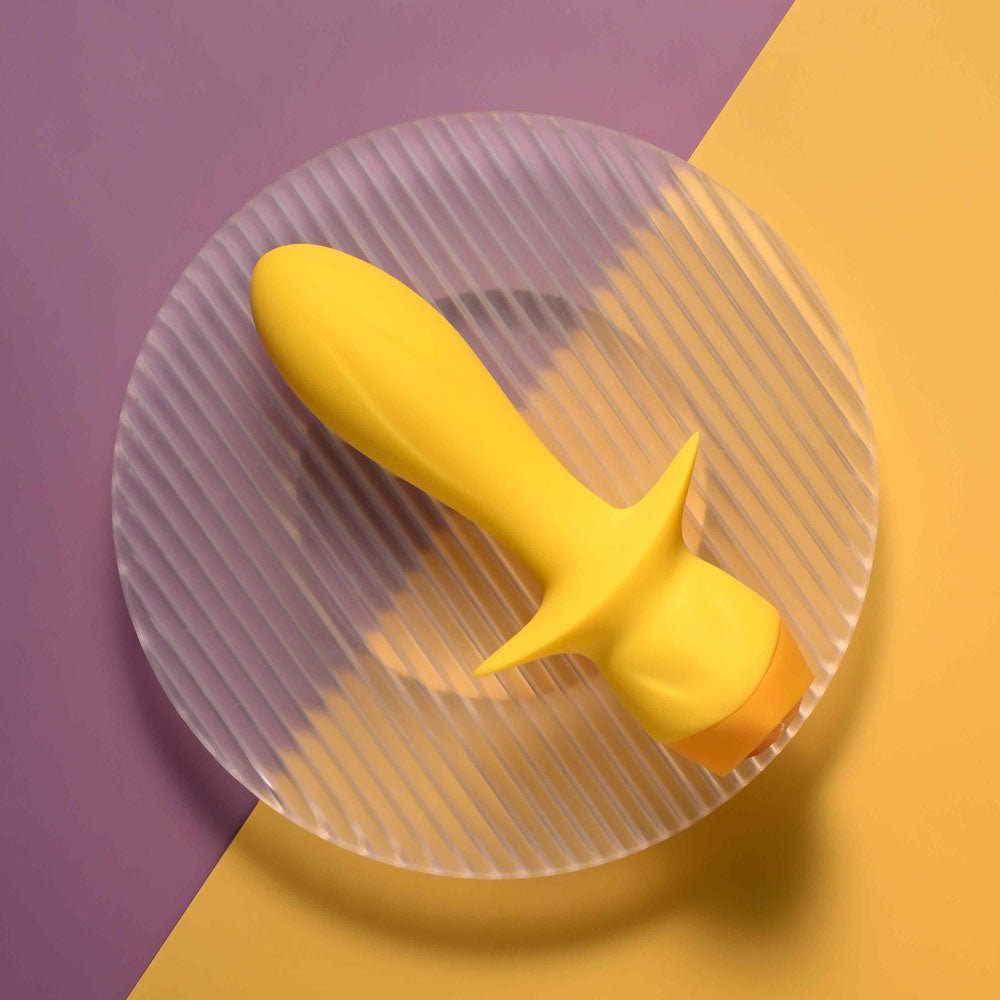 Selopa MELLOW YELLOW - Yellow 13.5 cm USB Rechargeable Vibrating Anal Plug - silkandsin